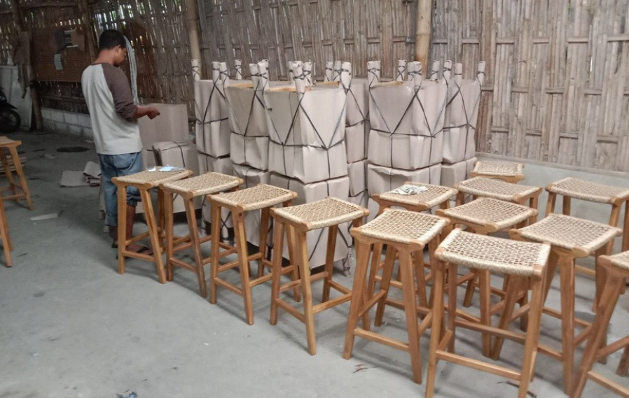 Panduan Komprehensif untuk Buyer Internasional: Mengenal Kualitas & Produk Furniture Outdoor dari Eksportir Indonesia